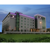  Premier Inn Dubai International Airport 